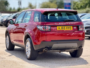 Used Land Rover Discovery Sport 2015 for sale - 79157806: Photo