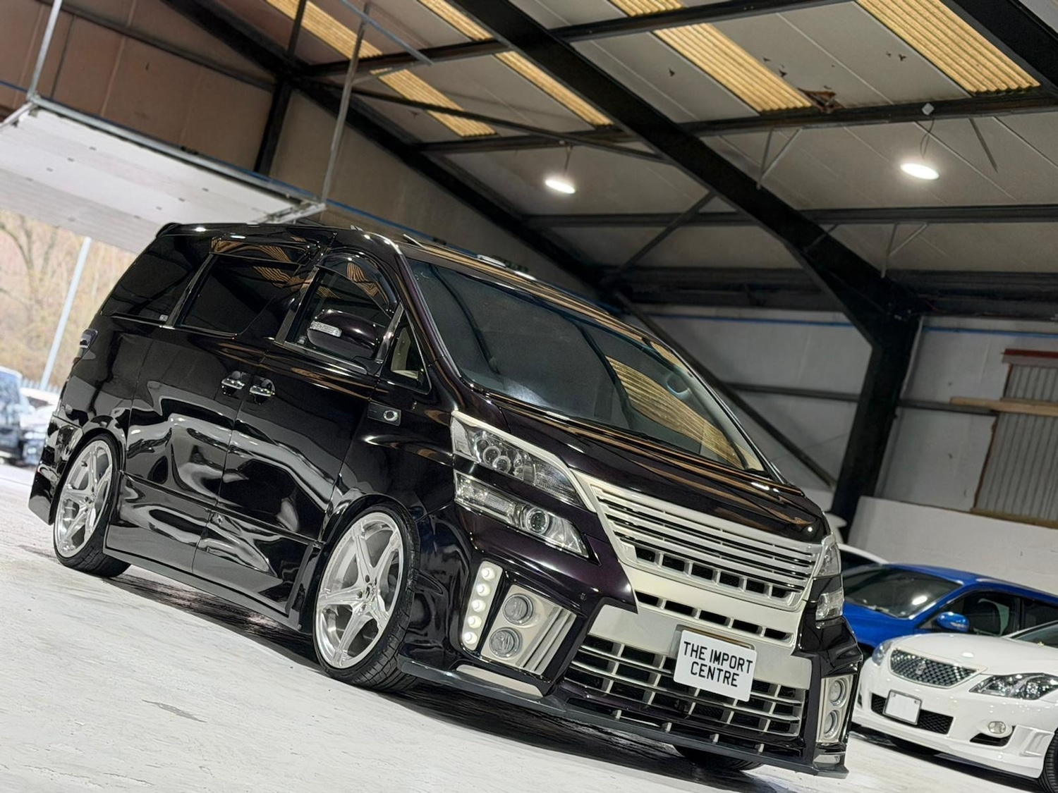 Used Toyota Vellfire 2008 for sale - 77277241: Photo 2