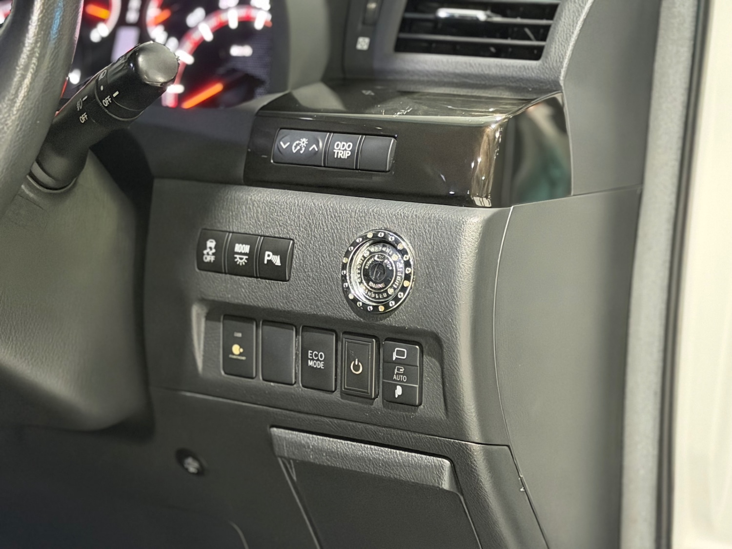 Used Toyota Vellfire 2013 for sale - 76924135: Photo 41