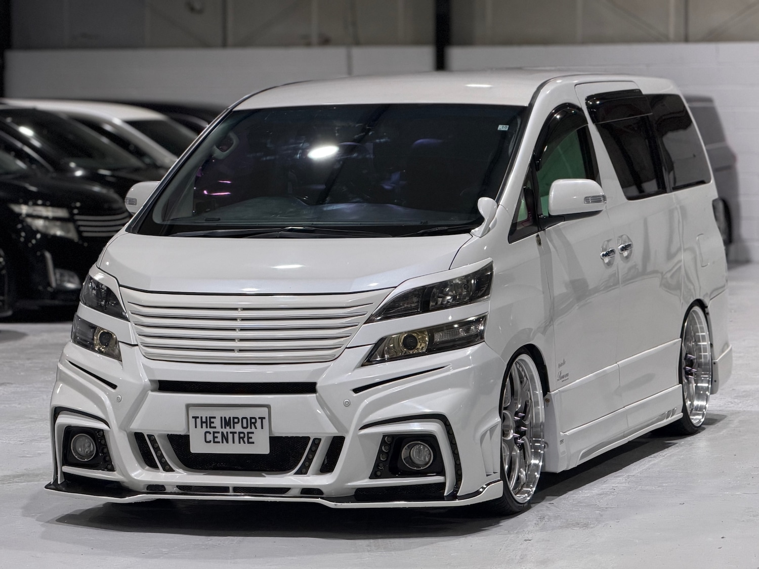 Used Toyota Vellfire 2013 for sale - 76924135: Photo 5