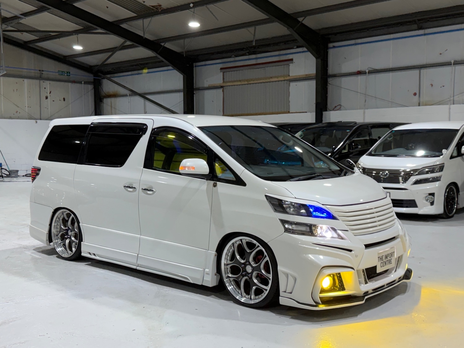 Used Toyota Vellfire 2013 for sale - 76924135: Photo 9