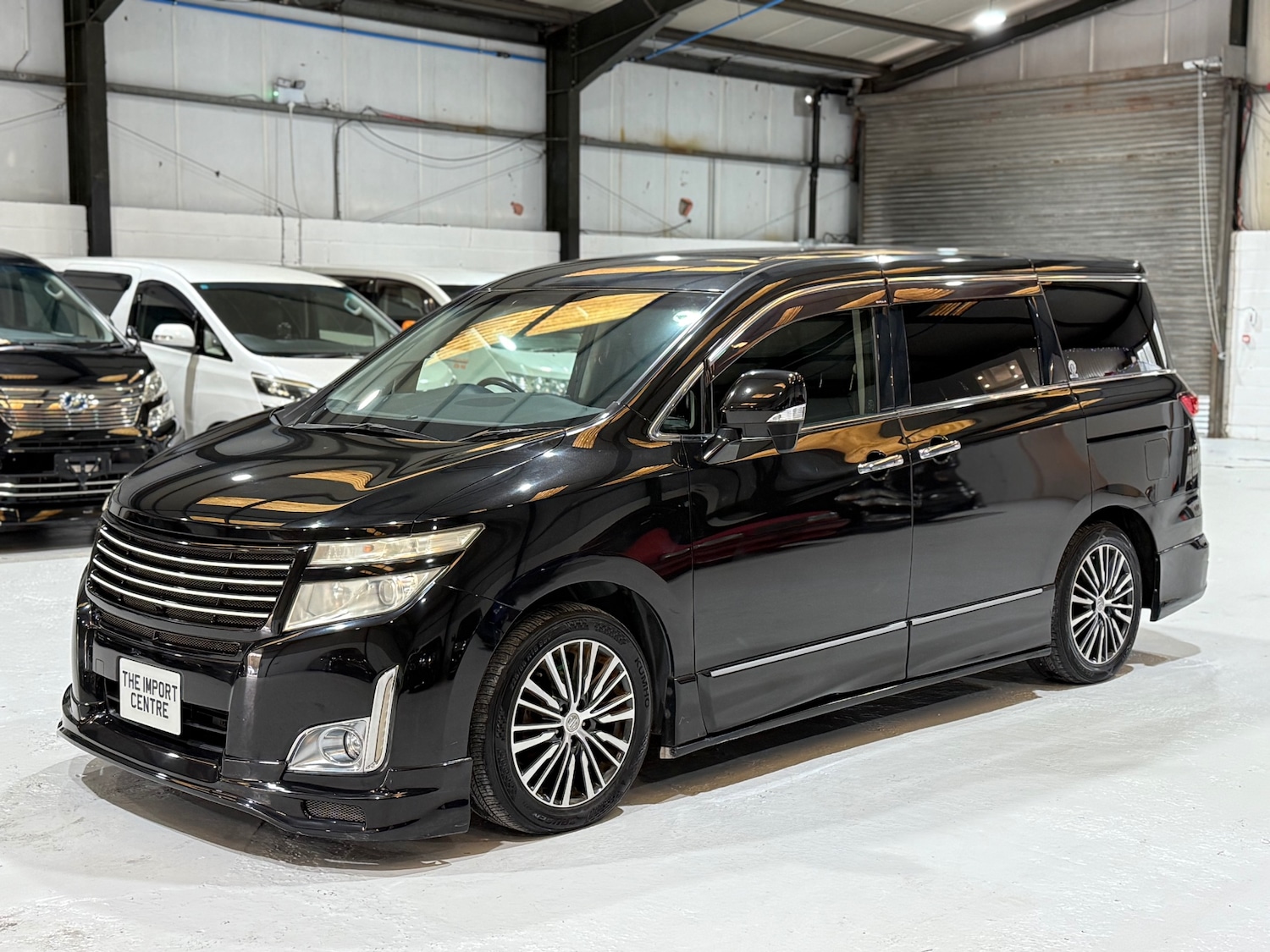 Used Nissan Elgrand 2011 for sale - 76974730: Photo 12