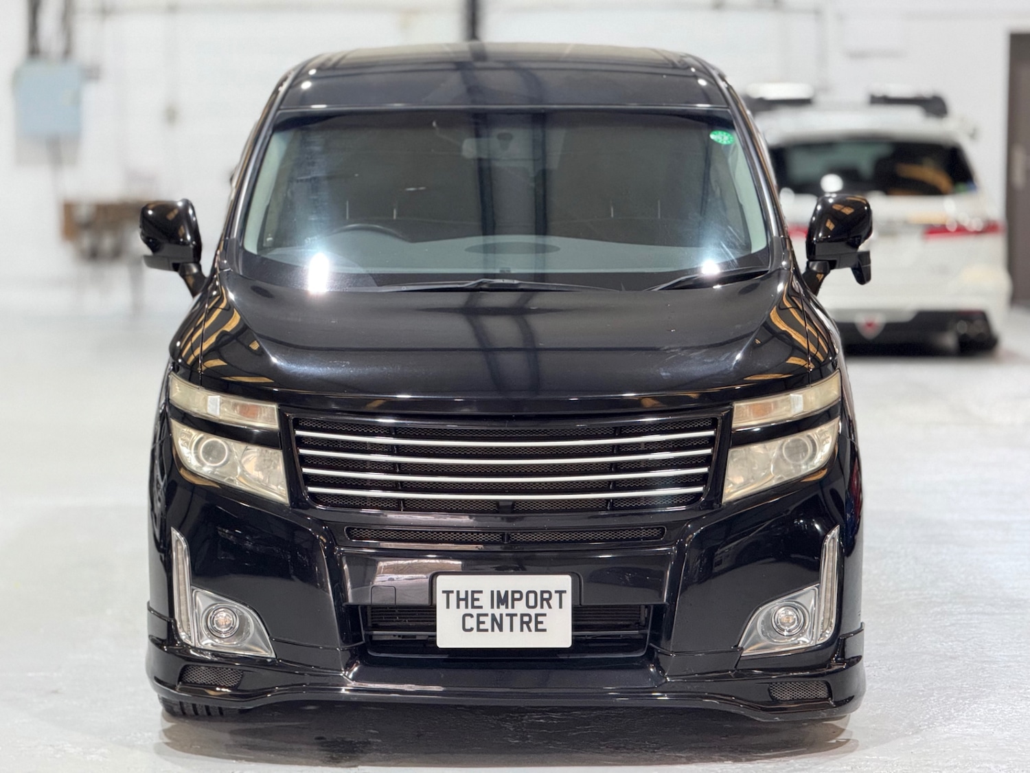 Used Nissan Elgrand 2011 for sale - 76974730: Photo 15