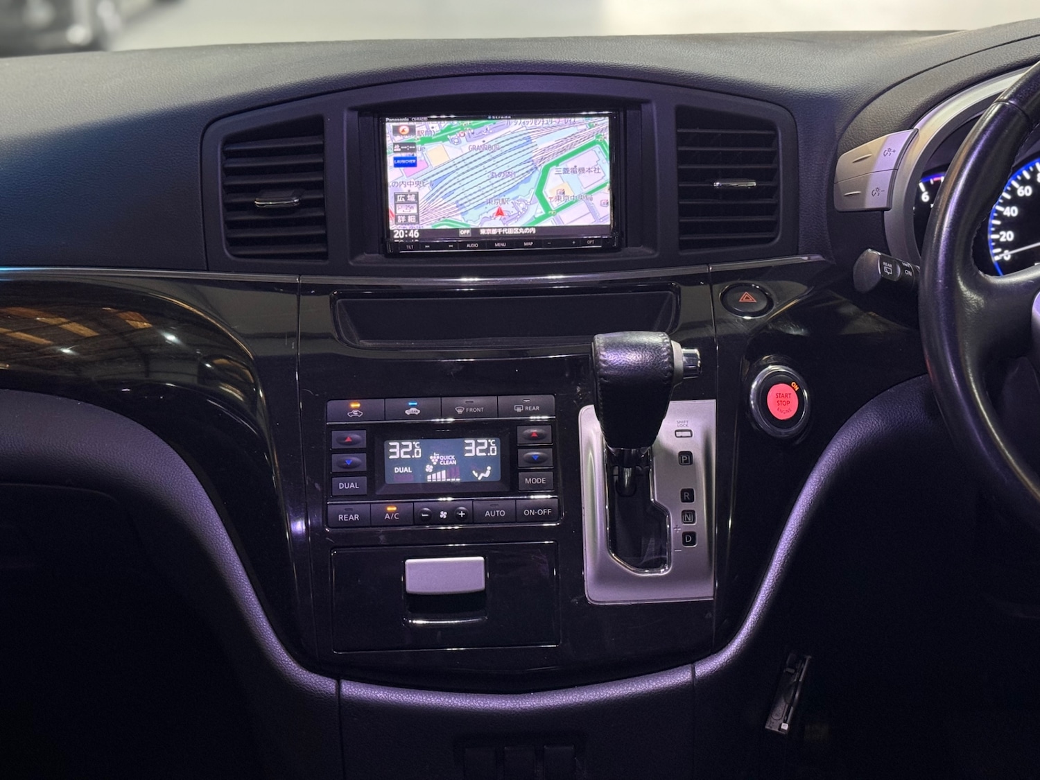 Used Nissan Elgrand 2011 for sale - 76974730: Photo 18