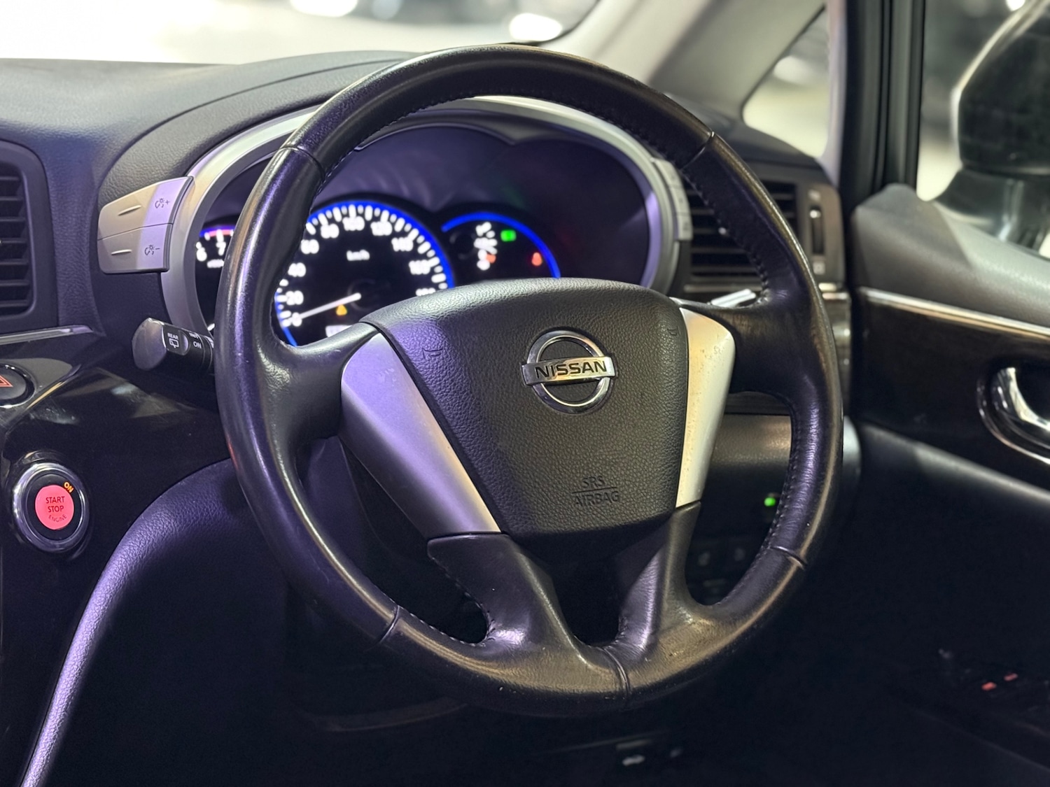 Used Nissan Elgrand 2011 for sale - 76974730: Photo 21