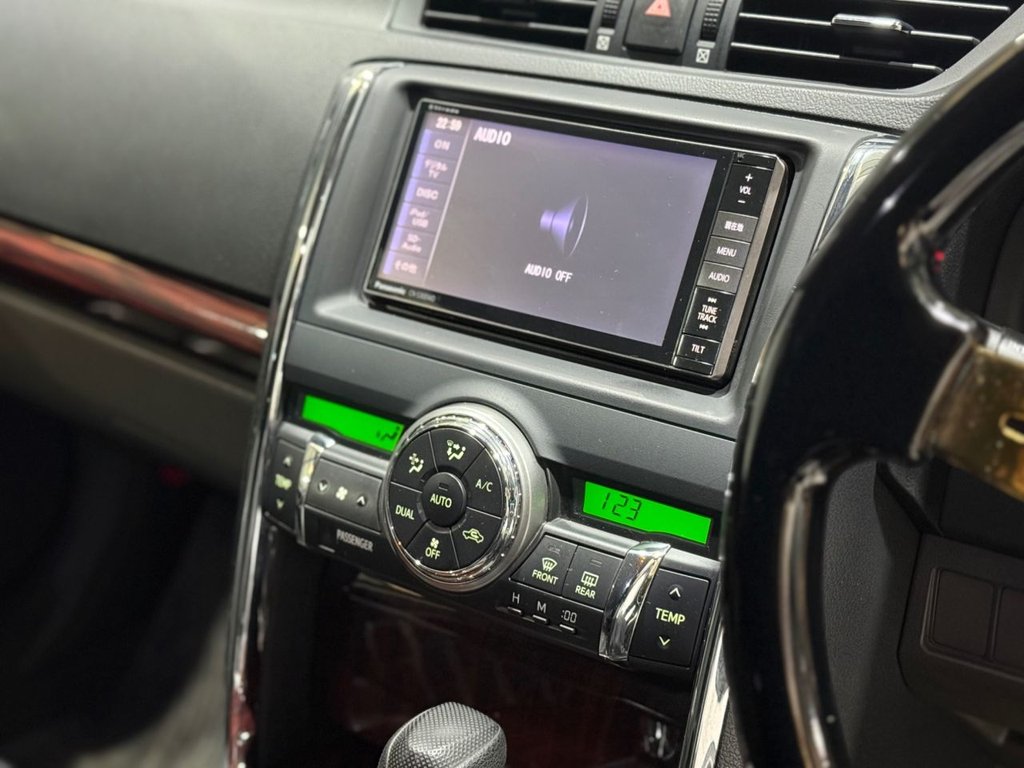 Used Toyota Mark X 2010 for sale - 77594572: Photo 32