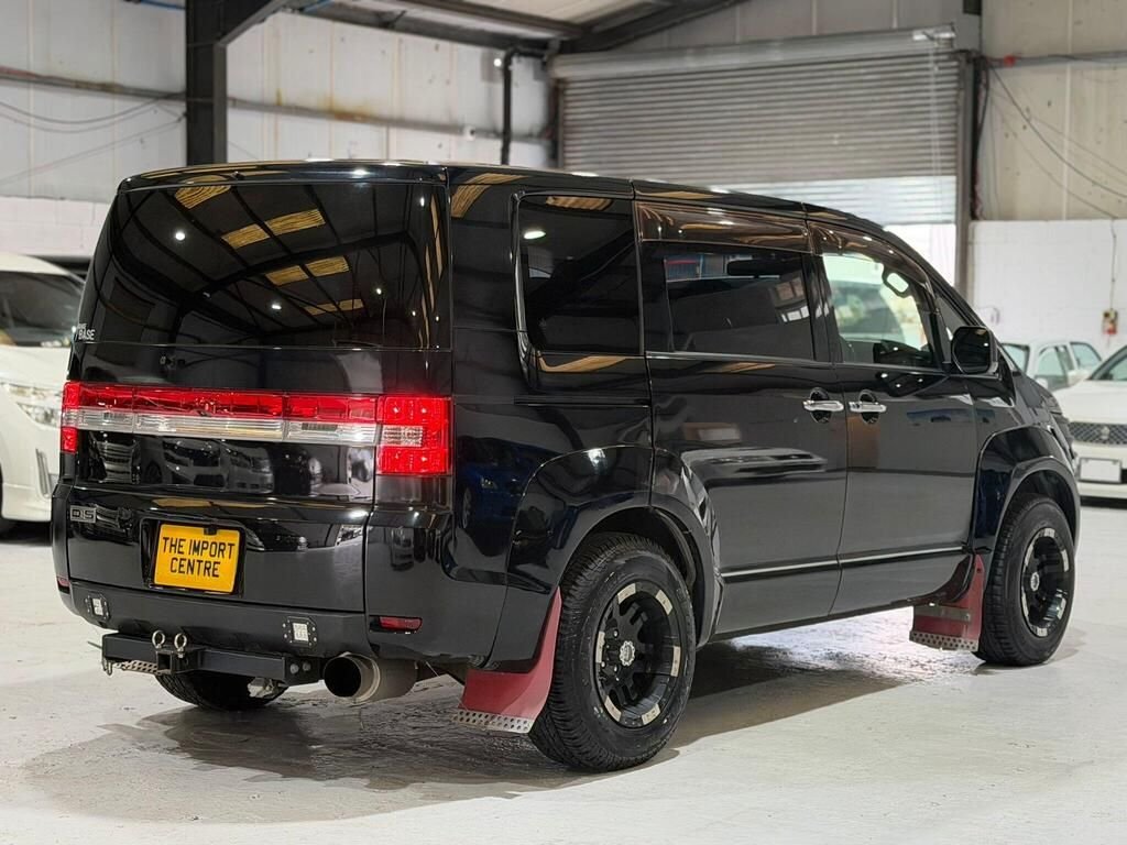 Used Mitsubishi Delica 2007 for sale - 77582216: Photo 12