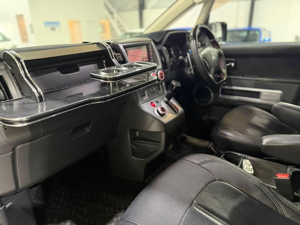 Used Mitsubishi Delica 2007 for sale - 77582216: Photo 13