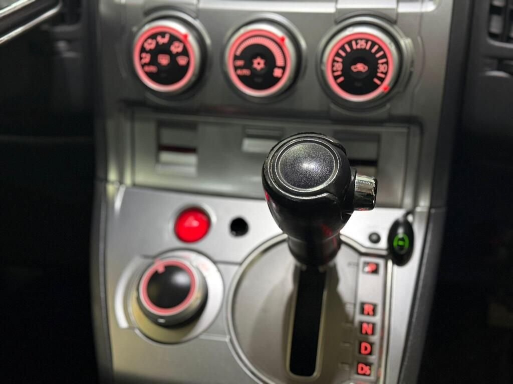 Used Mitsubishi Delica 2007 for sale - 77582216: Photo 22