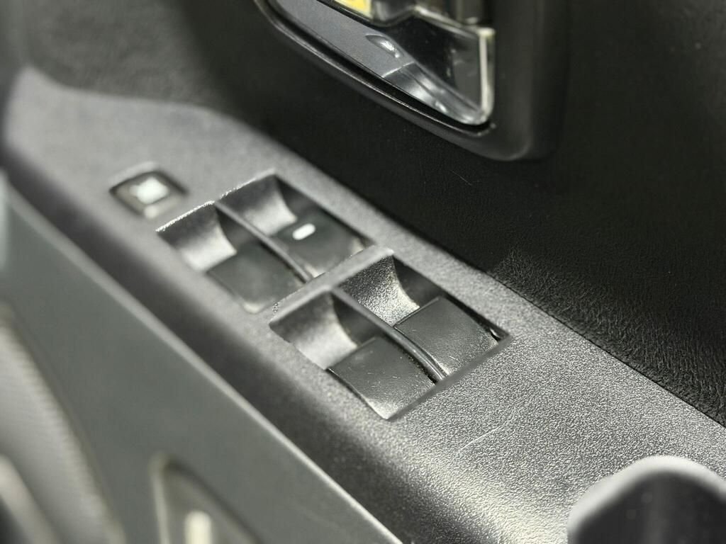 Used Mitsubishi Delica 2007 for sale - 77582216: Photo 31