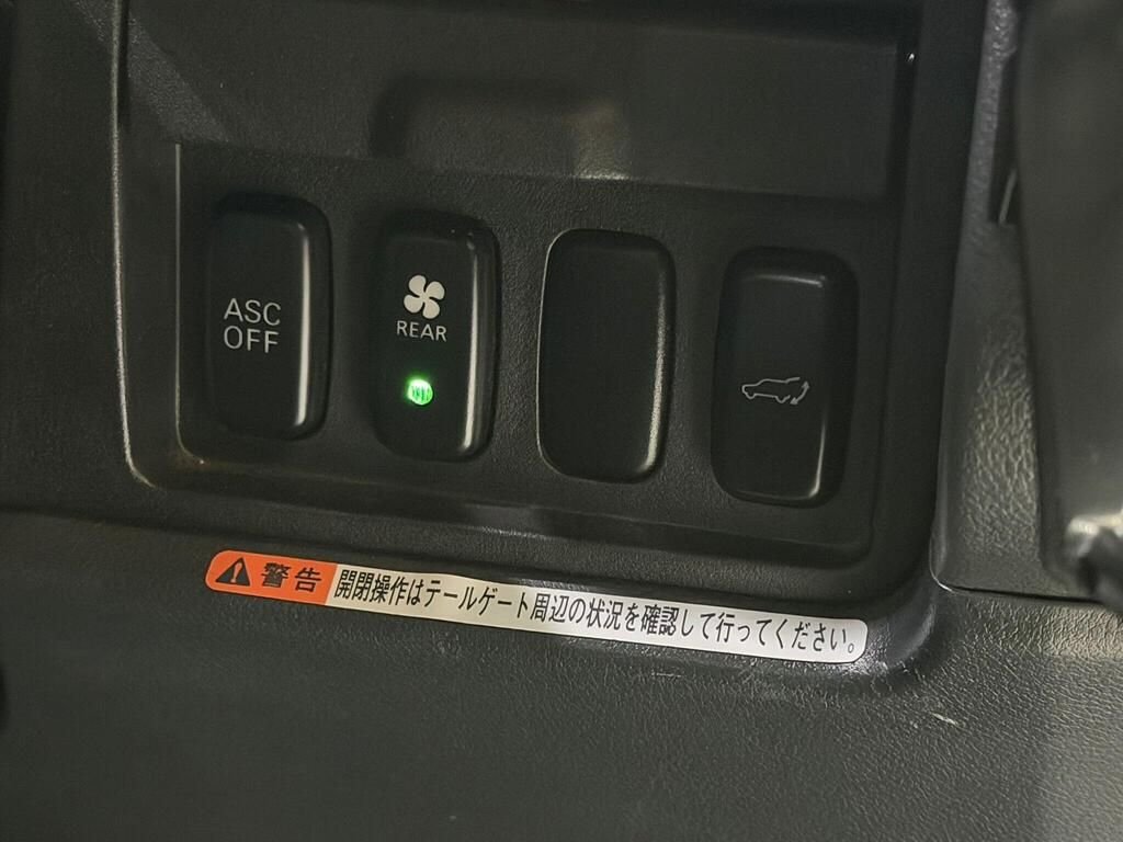 Used Mitsubishi Delica 2007 for sale - 77582216: Photo 34