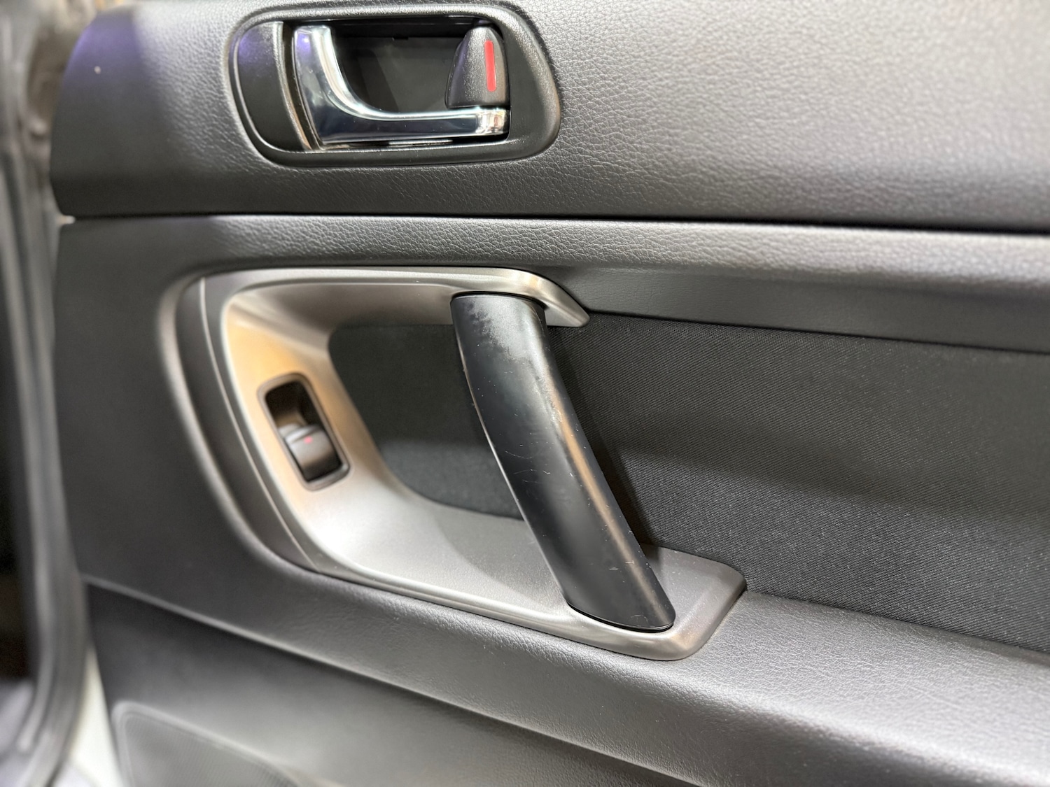 Used Subaru Legacy 2004 for sale - 77329475: Photo 29