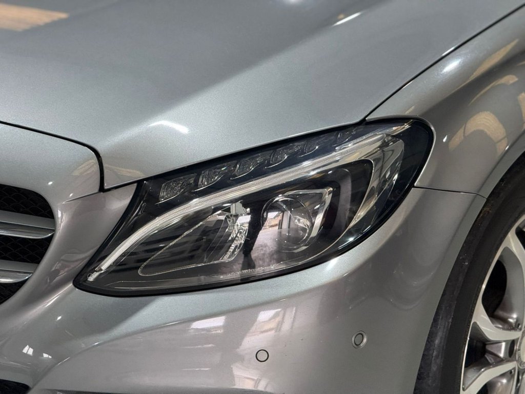 Used Mercedes-Benz C Class 2015 for sale - 77631747: Photo 5