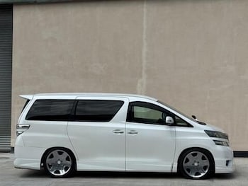 Used Toyota Vellfire 2010 for sale - 78781210: Photo