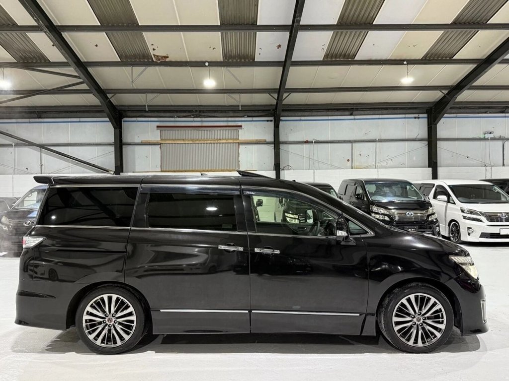 Used Nissan Elgrand 2014 for sale - 77582209: Photo 14