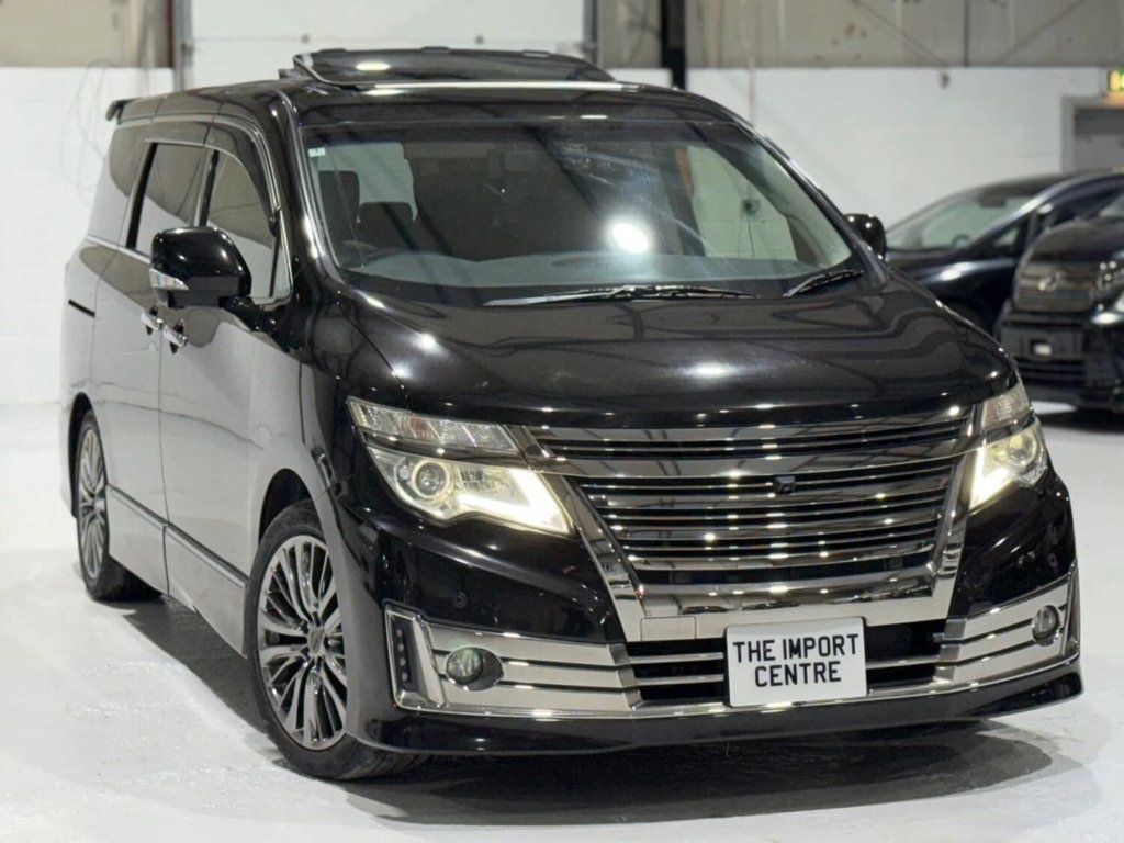 Used Nissan Elgrand 2014 for sale - 77582209: Photo 4