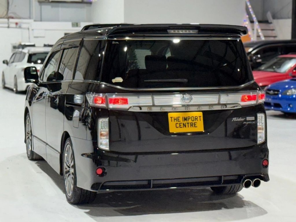 Used Nissan Elgrand 2014 for sale - 77582209: Photo 8