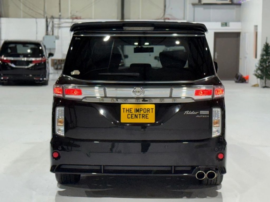 Used Nissan Elgrand 2014 for sale - 77582209: Photo 9