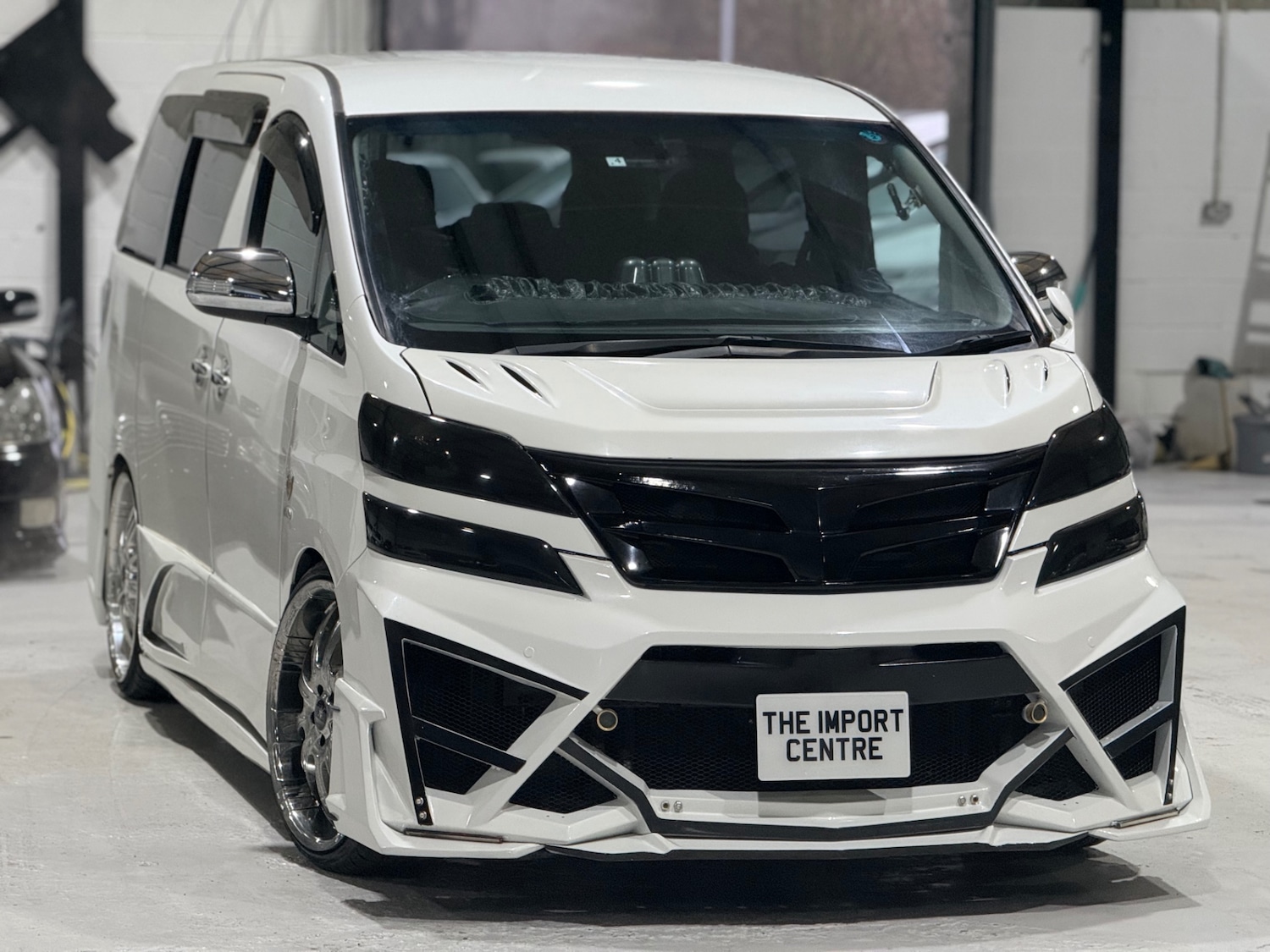 Used Toyota Vellfire 2008 for sale - 77277457: Photo 2