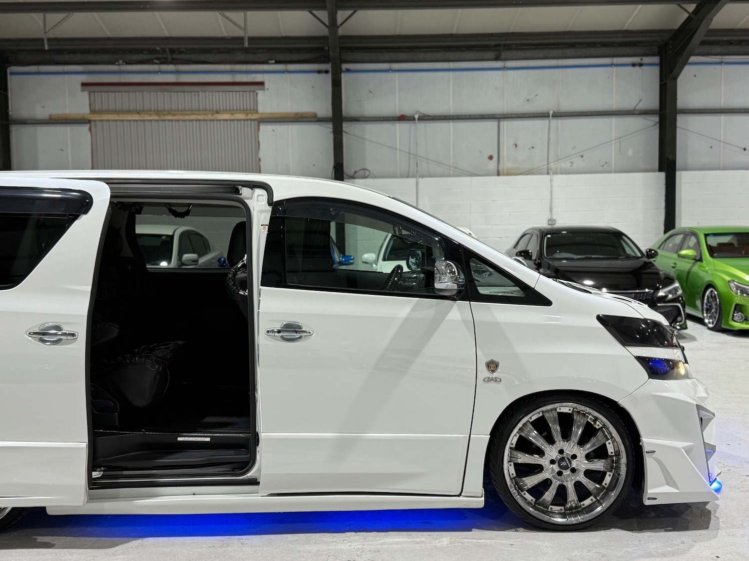 Used Toyota Vellfire 2008 for sale - 77277457: Photo 38