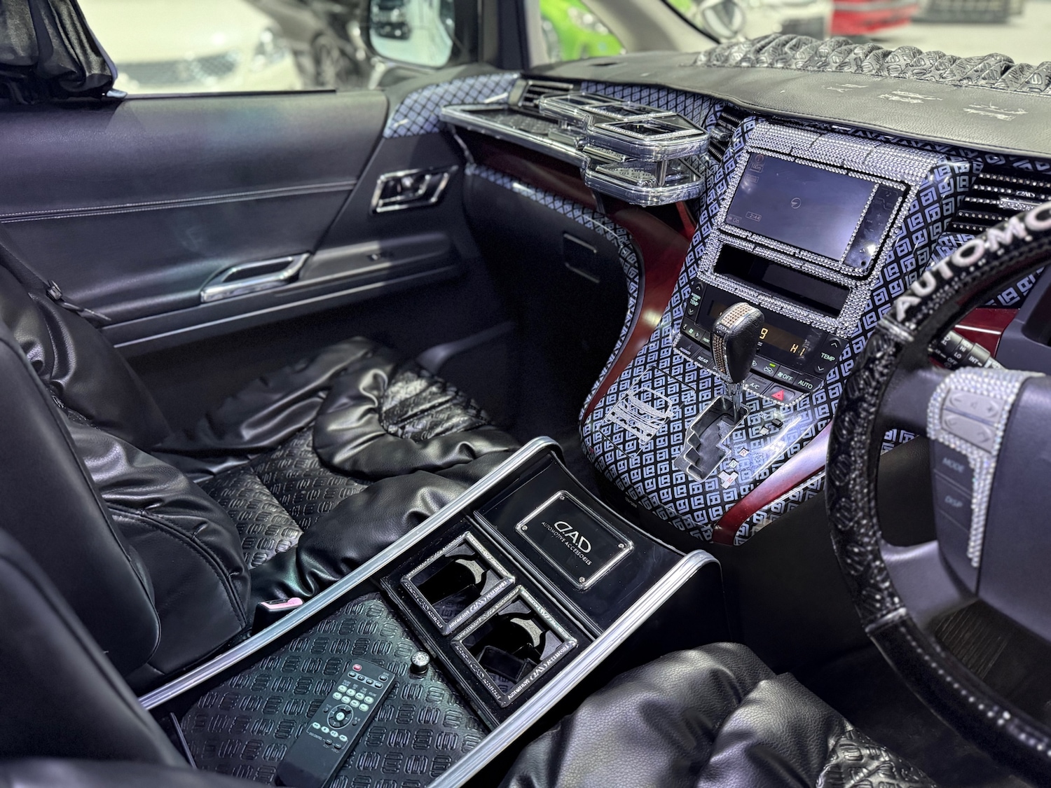 Used Toyota Vellfire 2008 for sale - 77277457: Photo 49