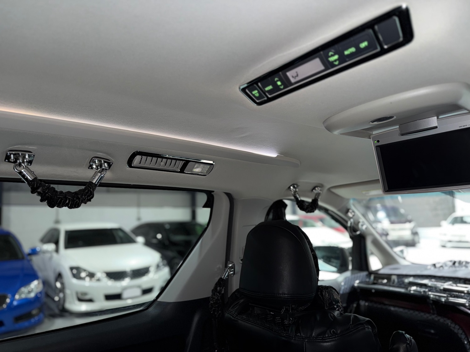 Used Toyota Vellfire 2008 for sale - 77277457: Photo 56