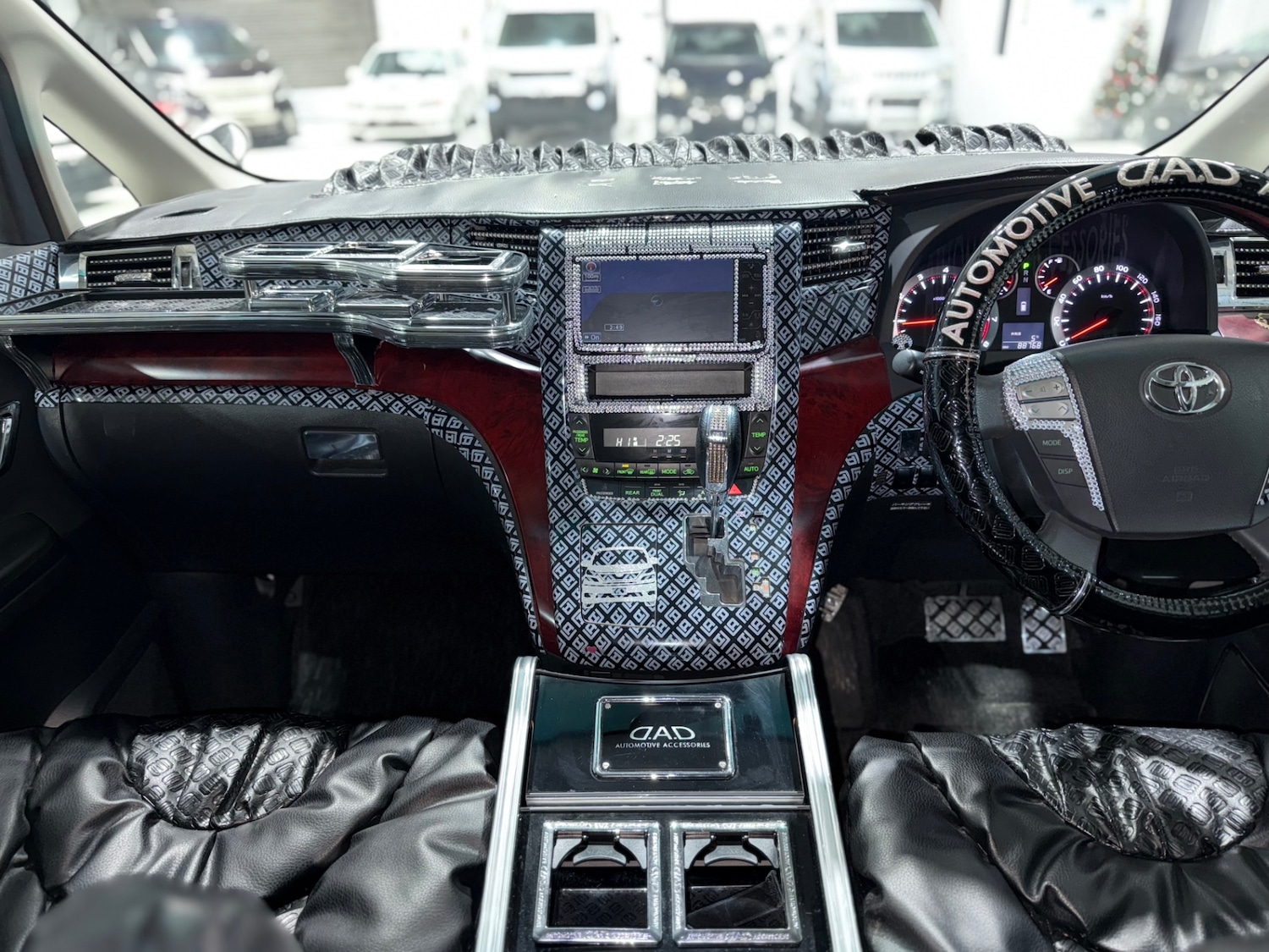 Used Toyota Vellfire 2008 for sale - 77277457: Photo 59