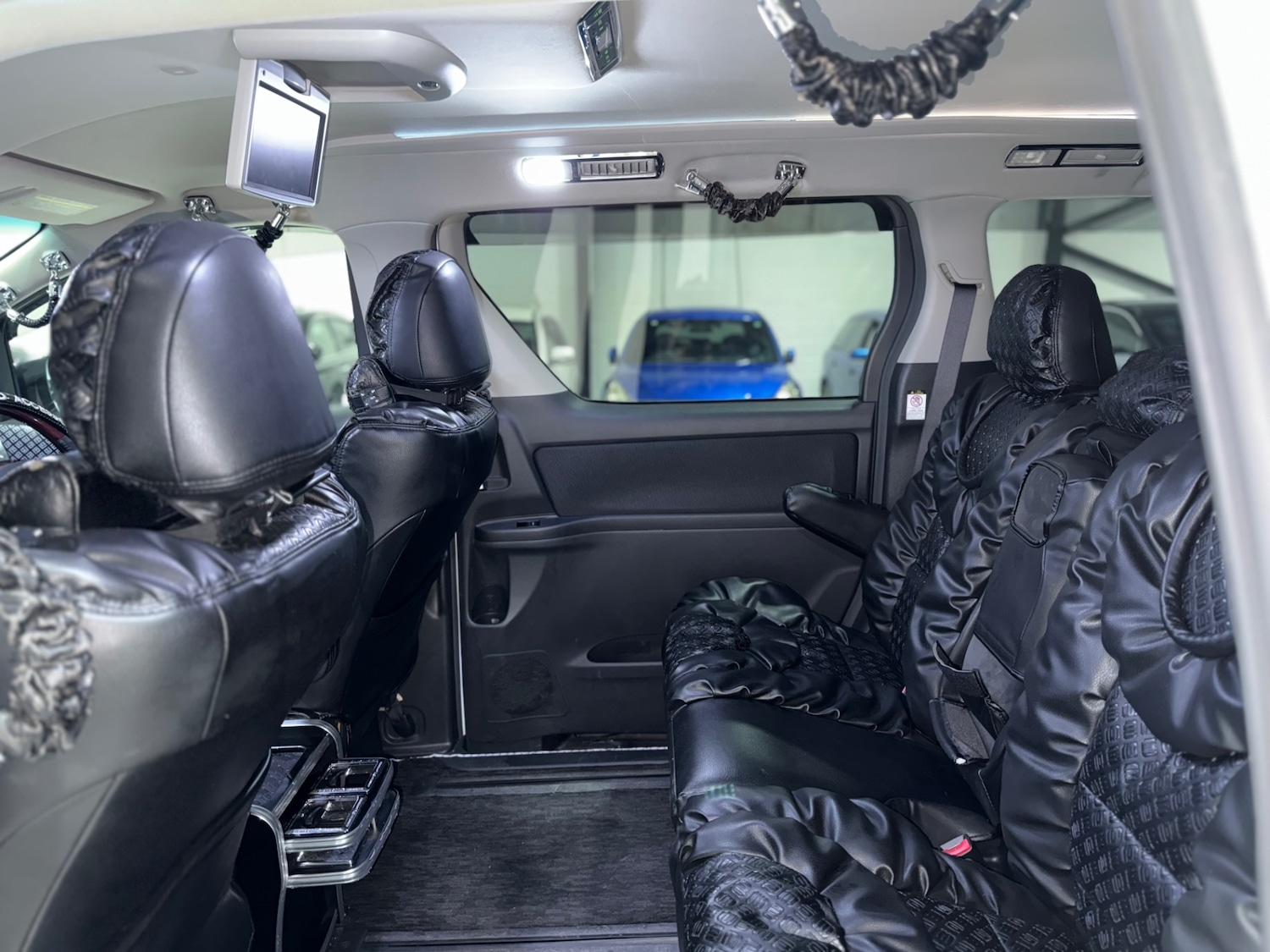 Used Toyota Vellfire 2008 for sale - 77277457: Photo 69