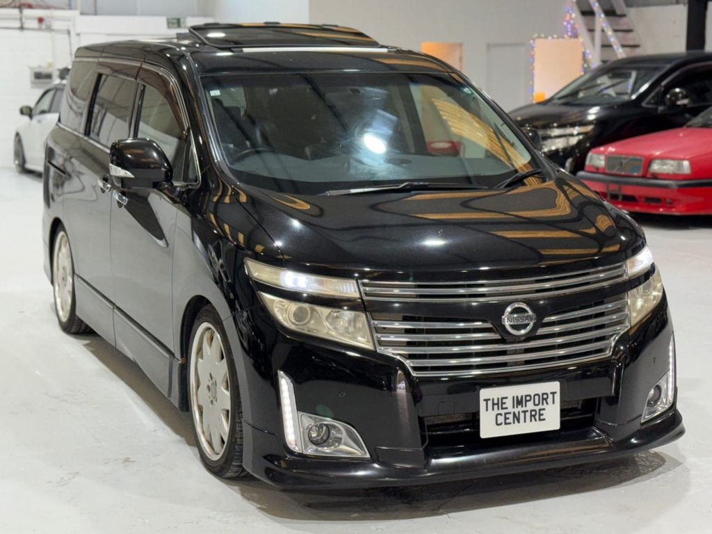 Used Nissan Elgrand 2010 for sale - 77583652: Photo 5