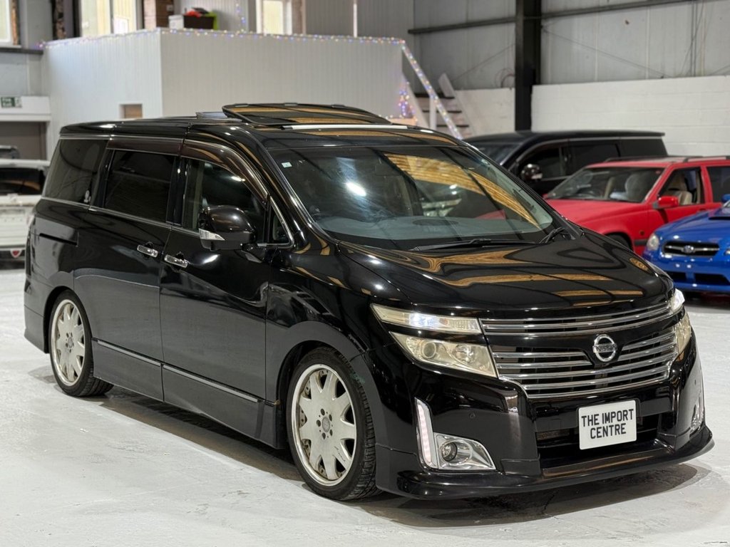 Used Nissan Elgrand 2010 for sale - 77583652: Photo 6