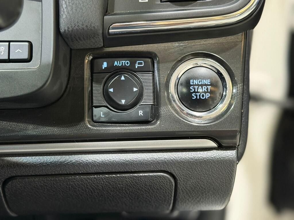 Used Toyota Crown 2013 for sale - 77734771: Photo 40