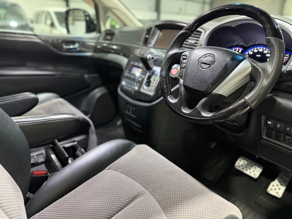 Used Nissan Elgrand 2010 for sale - 77582202: Photo 11