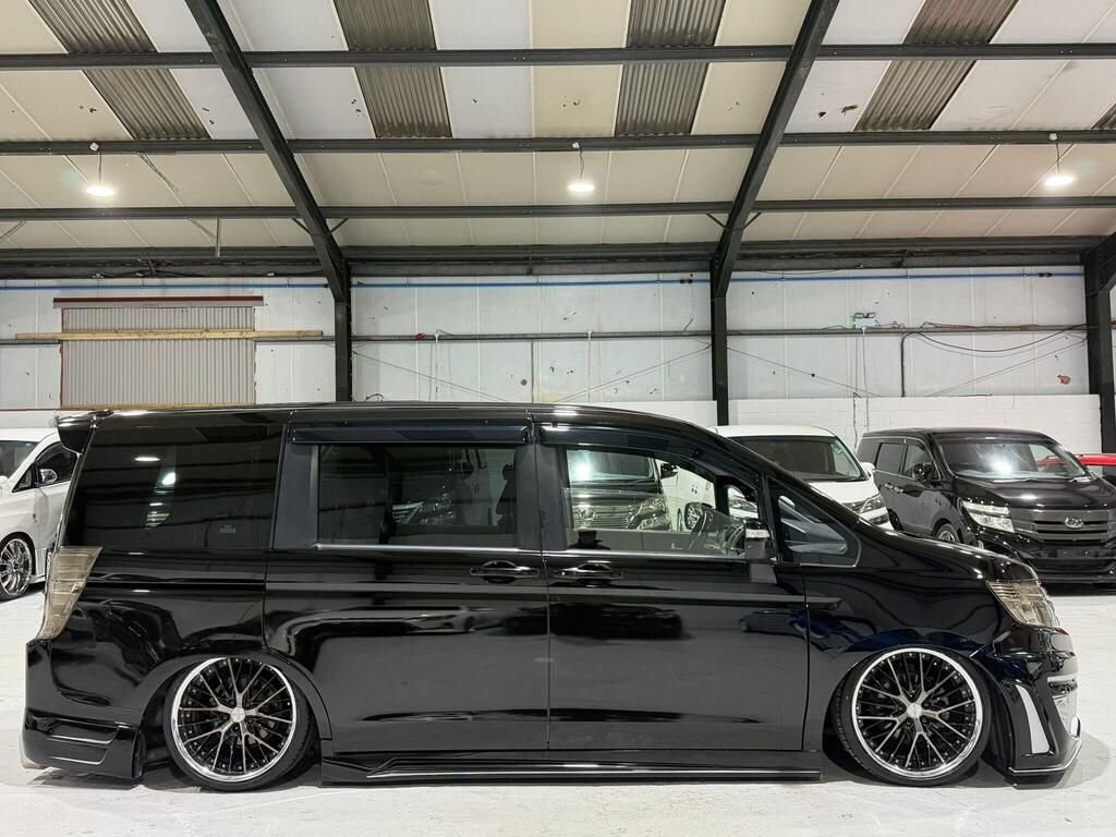 Used Honda Stepwagon 2012 for sale - 77582220: Photo 10