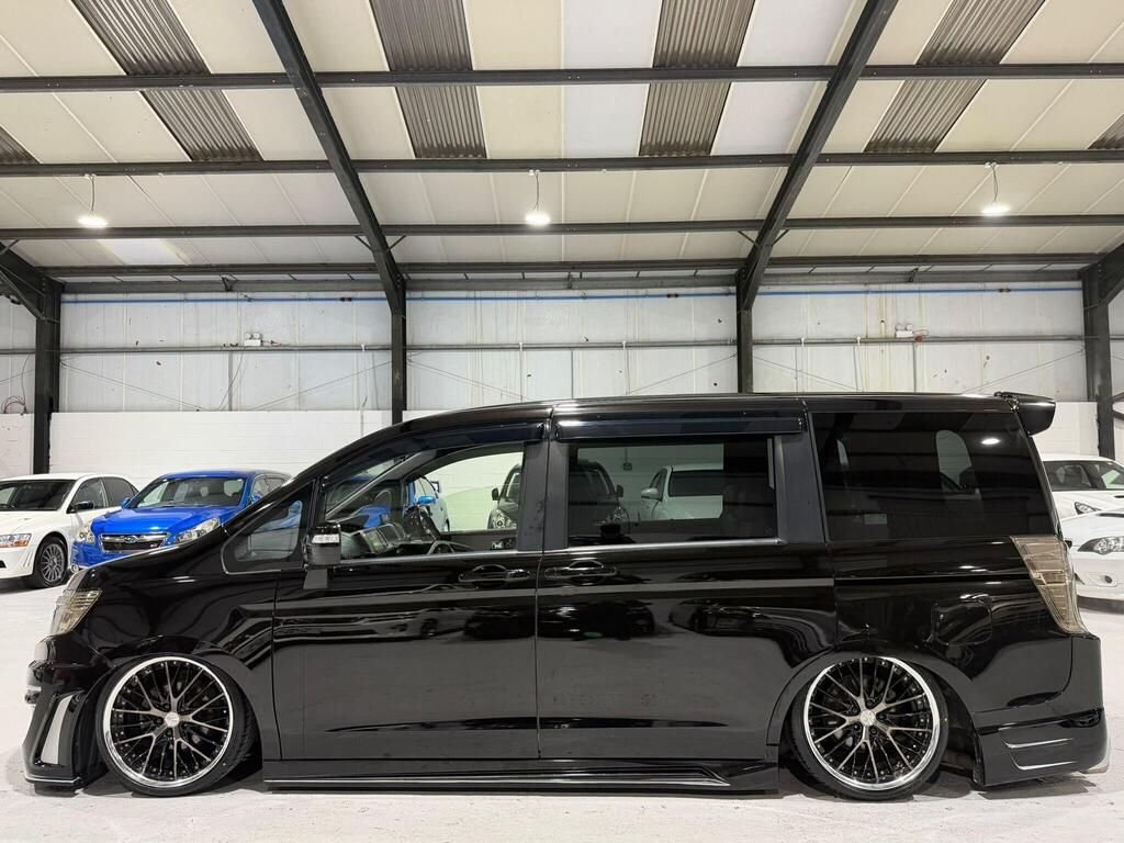 Used Honda Stepwagon 2012 for sale - 77582220: Photo 11