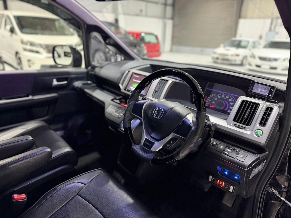 Used Honda Stepwagon 2012 for sale - 77582220: Photo 19