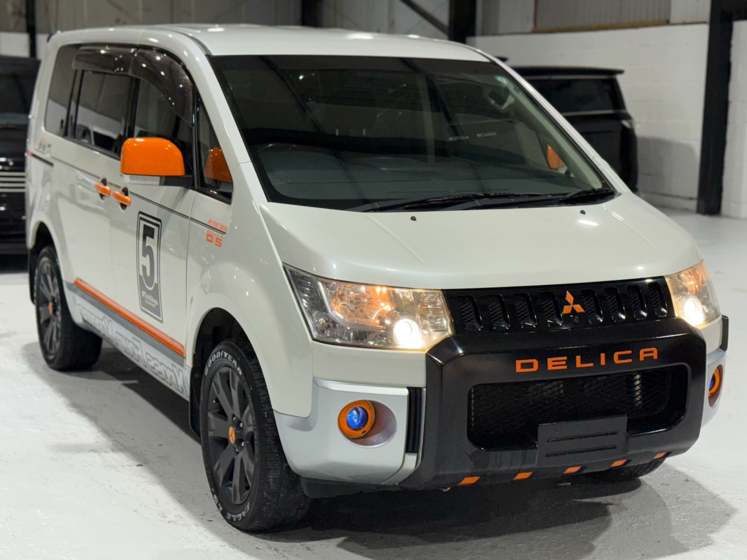 Used Mitsubishi Delica 2007 for sale - 76974760: Photo 13