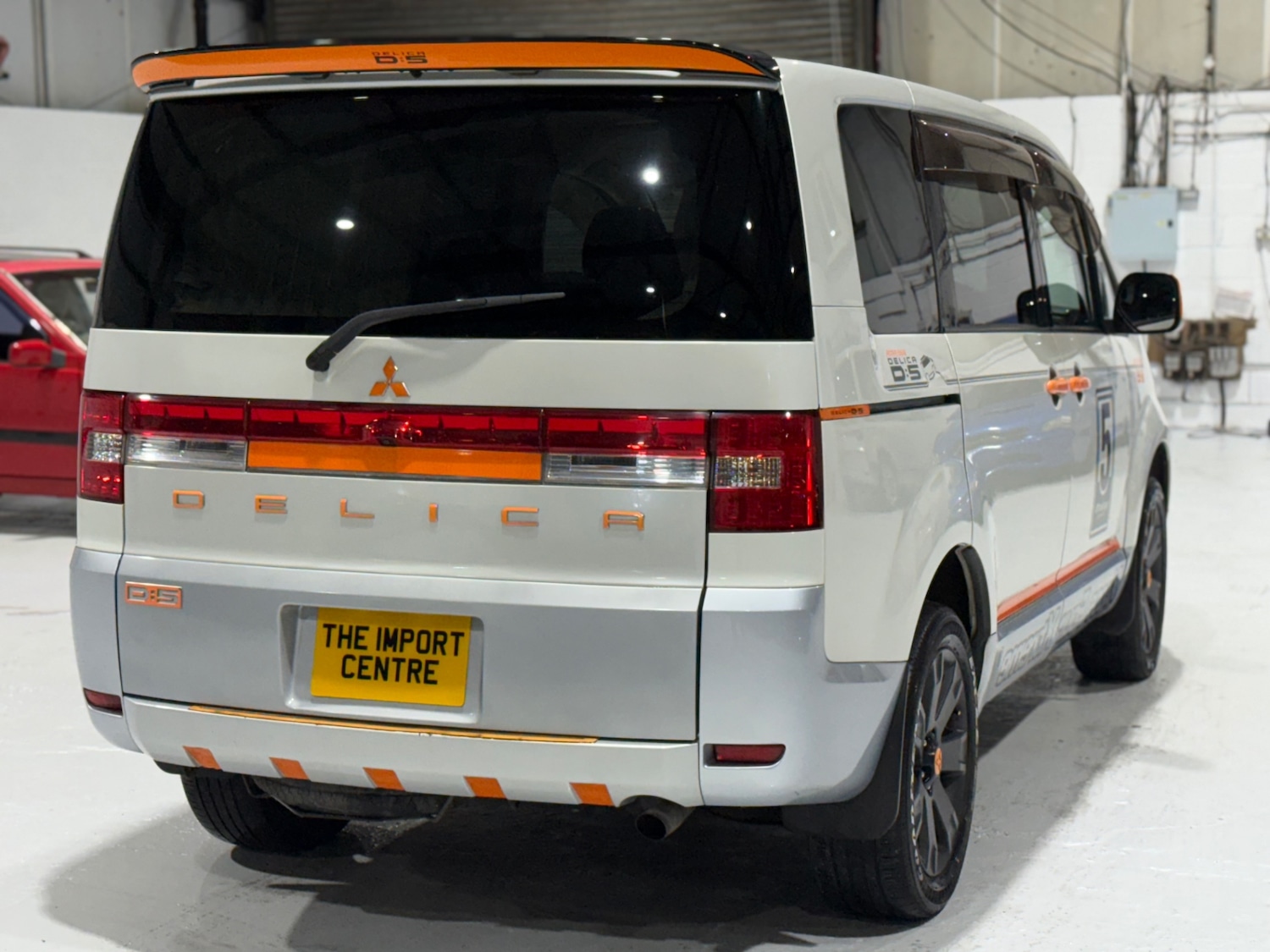 Used Mitsubishi Delica 2007 for sale - 76974760: Photo 17
