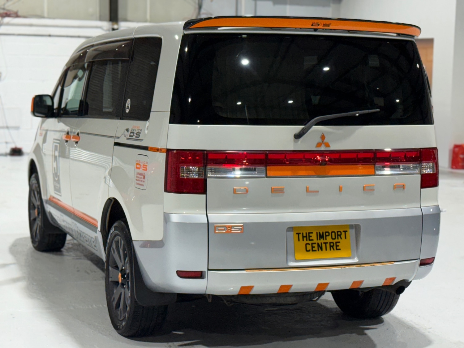 Used Mitsubishi Delica 2007 for sale - 76974760: Photo 19