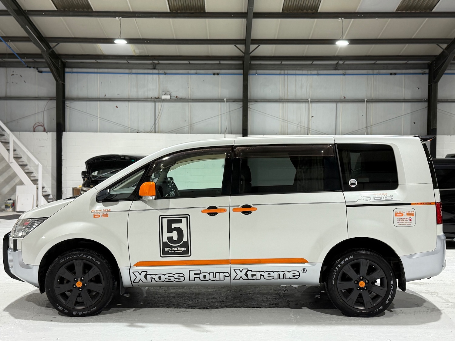 Used Mitsubishi Delica 2007 for sale - 76974760: Photo 22