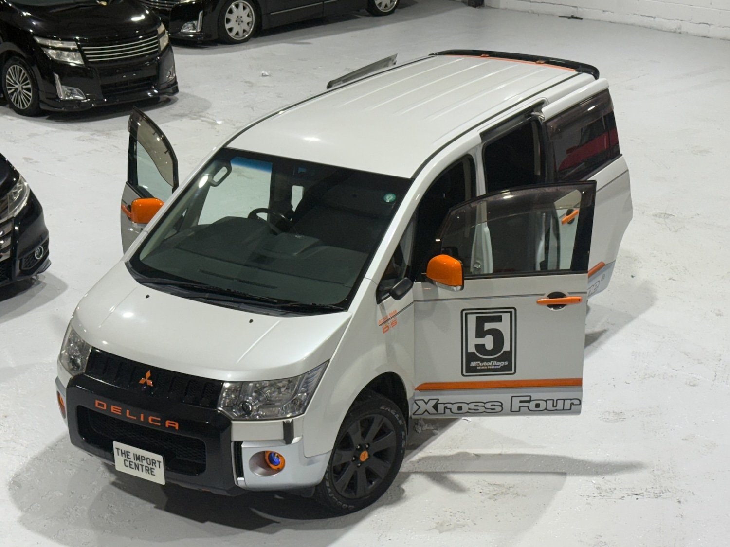 Used Mitsubishi Delica 2007 for sale - 76974760: Photo 30