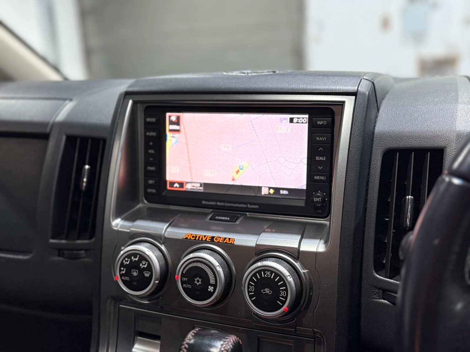 Used Mitsubishi Delica 2007 for sale - 76974760: Photo 38