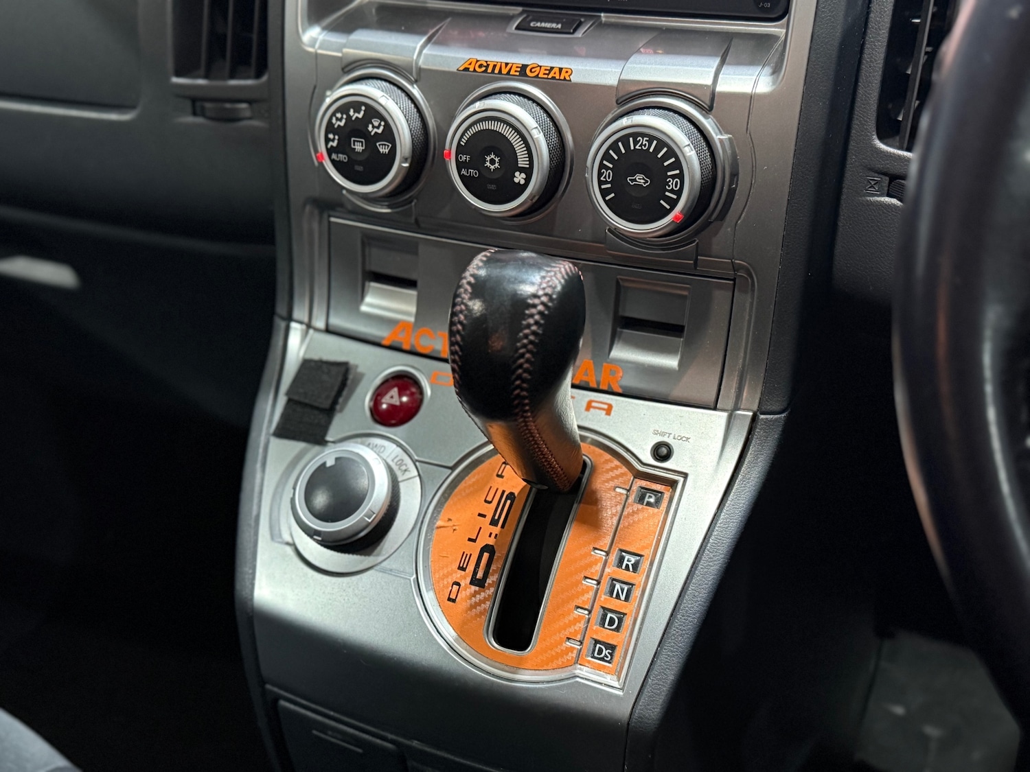 Used Mitsubishi Delica 2007 for sale - 76974760: Photo 39