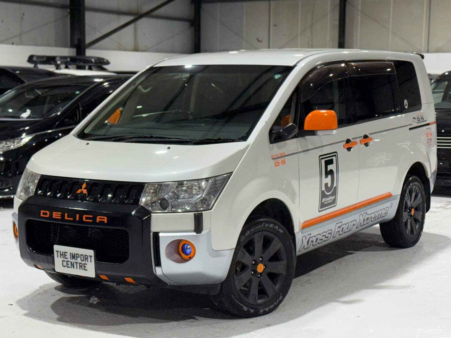 Used Mitsubishi Delica 2007 for sale - 76974760: Photo 6