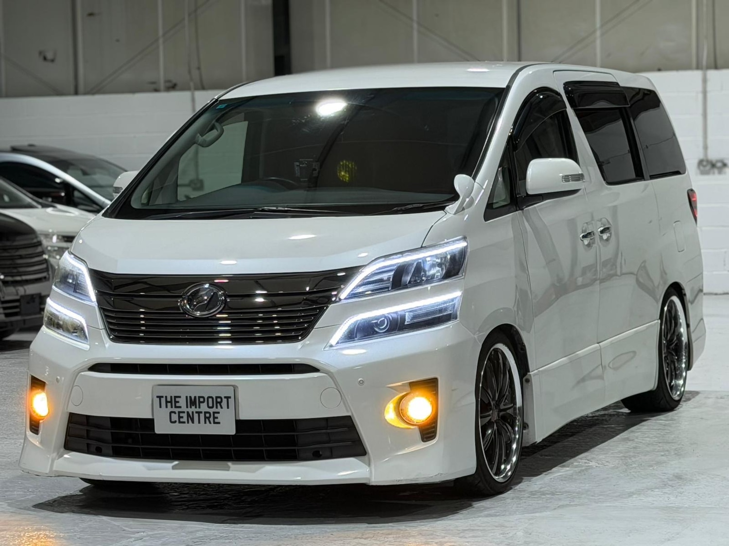 Used Toyota Vellfire 2013 for sale - 76974768: Photo 10