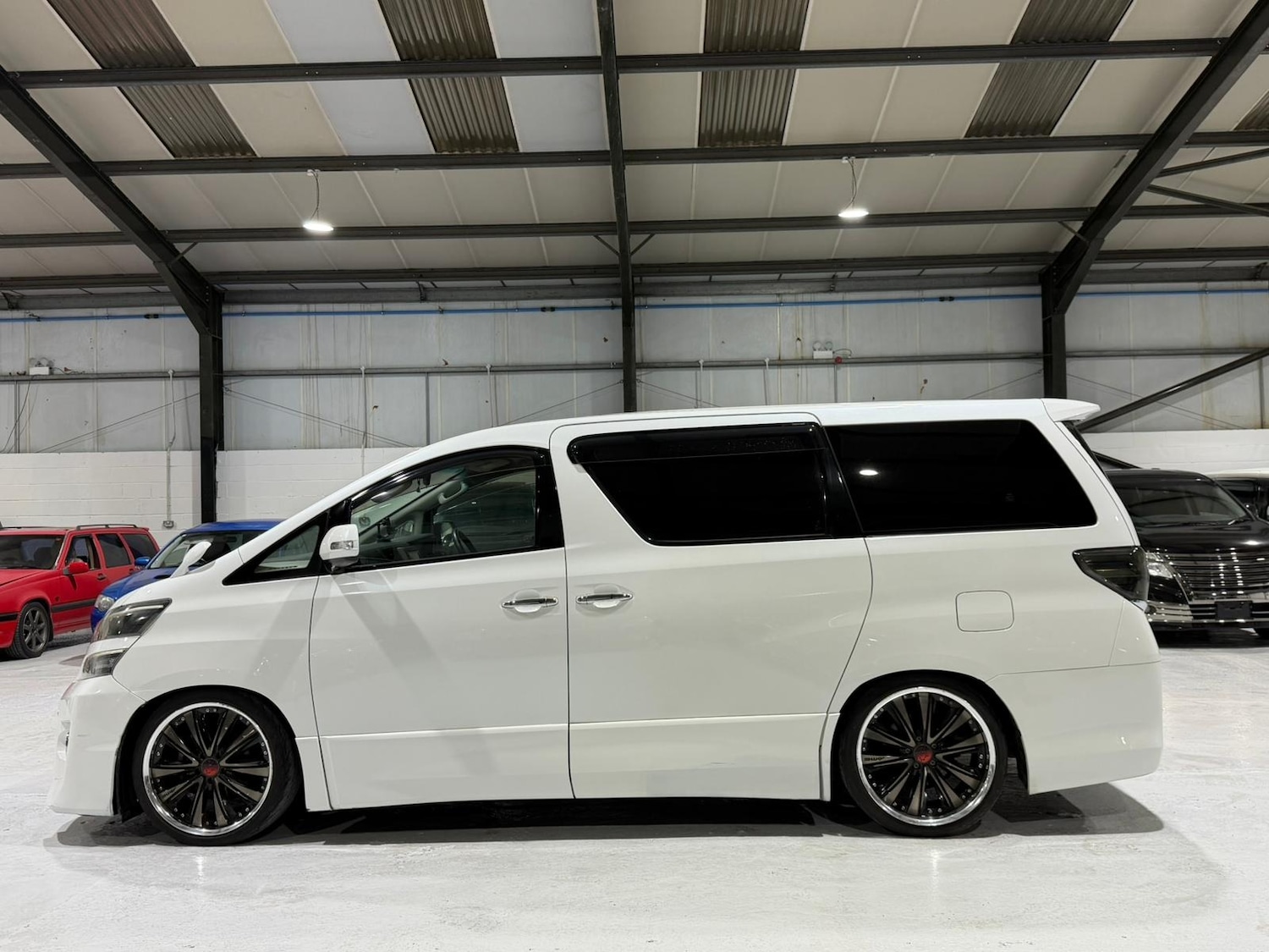 Used Toyota Vellfire 2013 for sale - 76974768: Photo 13