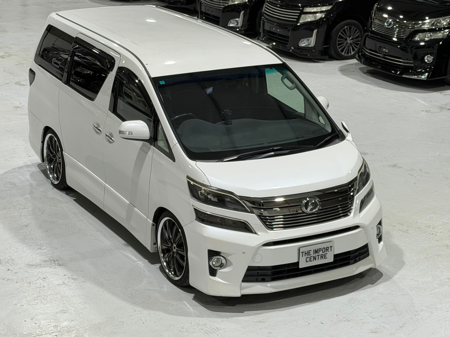 Used Toyota Vellfire 2013 for sale - 76974768: Photo 24