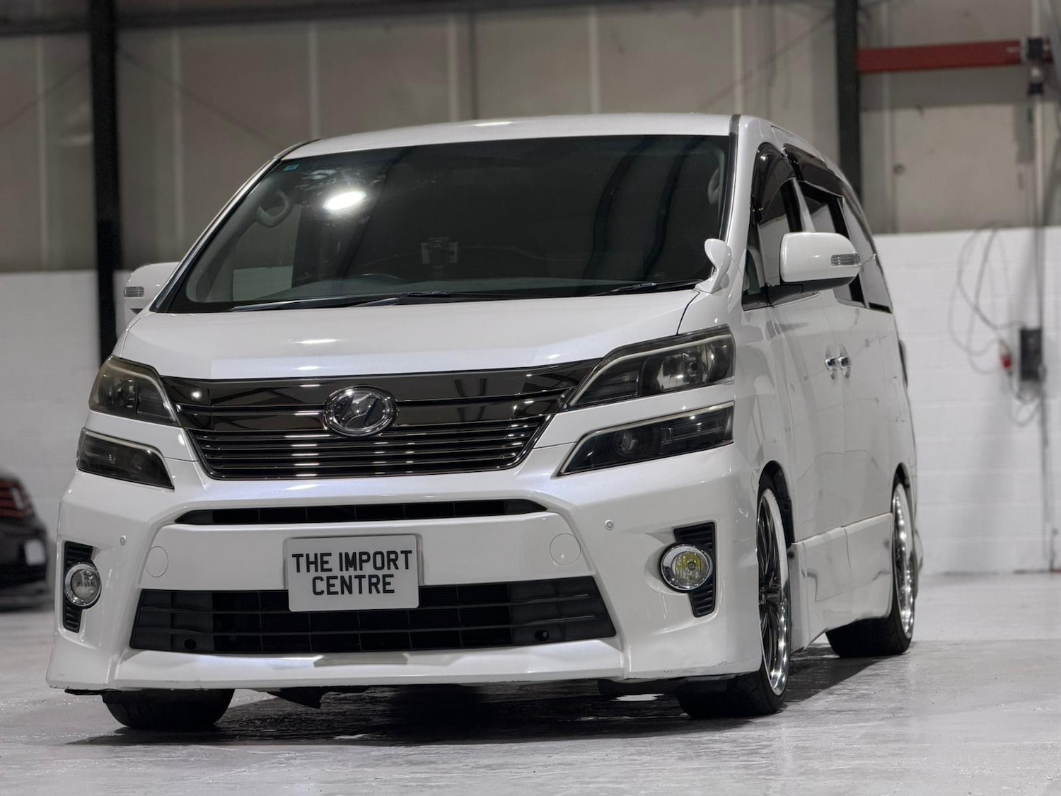 Used Toyota Vellfire 2013 for sale - 76974768: Photo 6