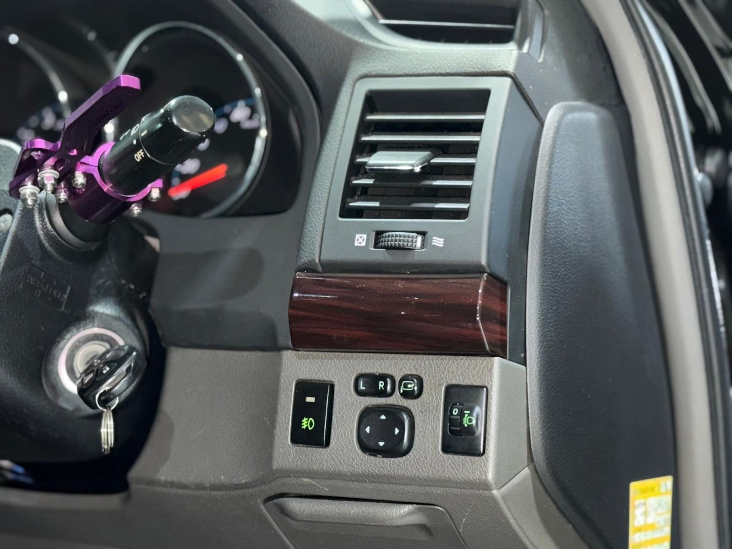 Used Toyota Mark X 2010 for sale - 77277254: Photo 30