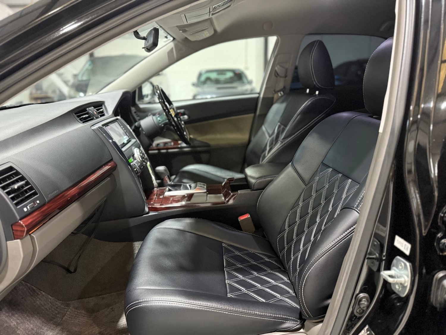 Used Toyota Mark X 2010 for sale - 77277254: Photo 40