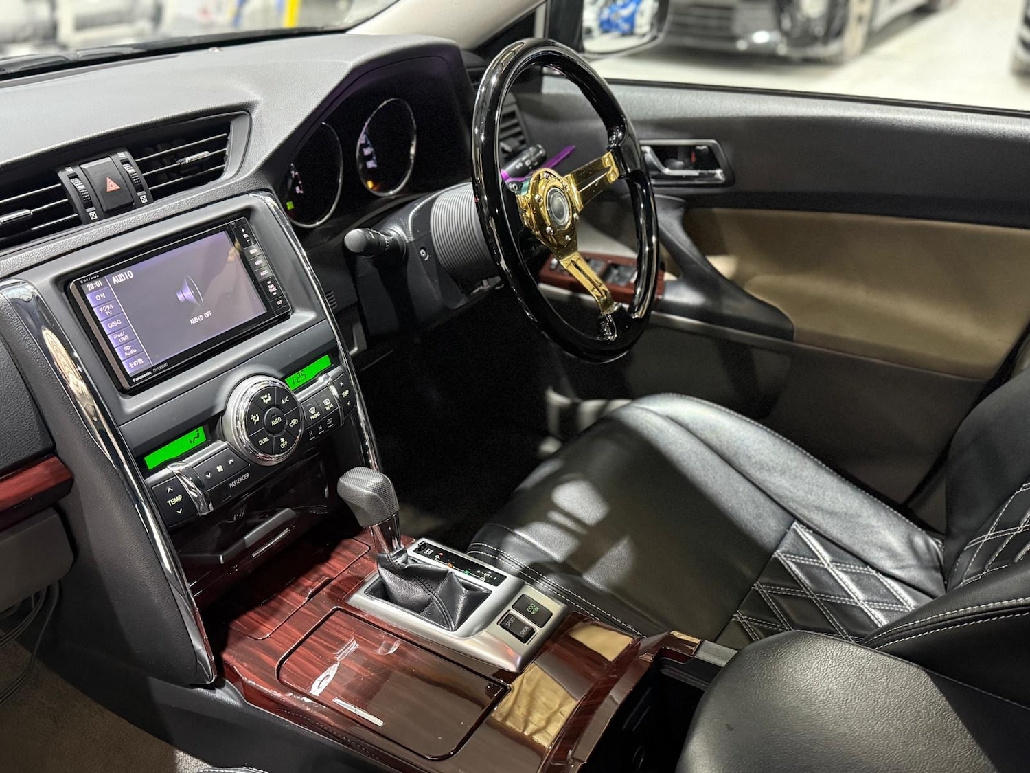 Used Toyota Mark X 2010 for sale - 77277254: Photo 41